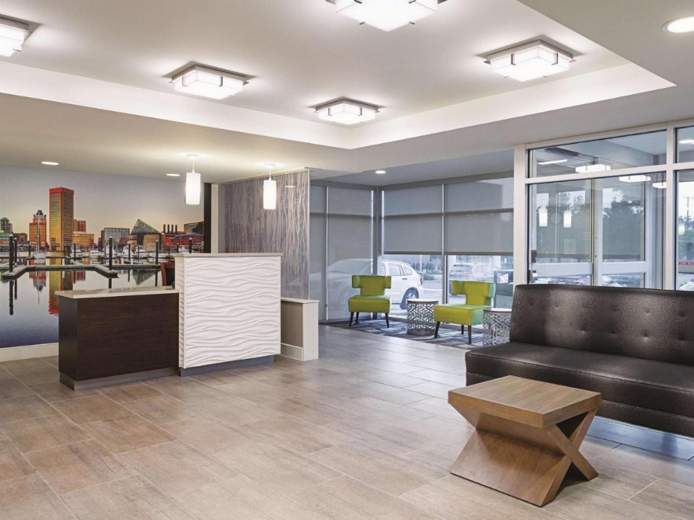 La Quinta Inn & Suites by Wyndham Baltimore N/White Marsh Image 15