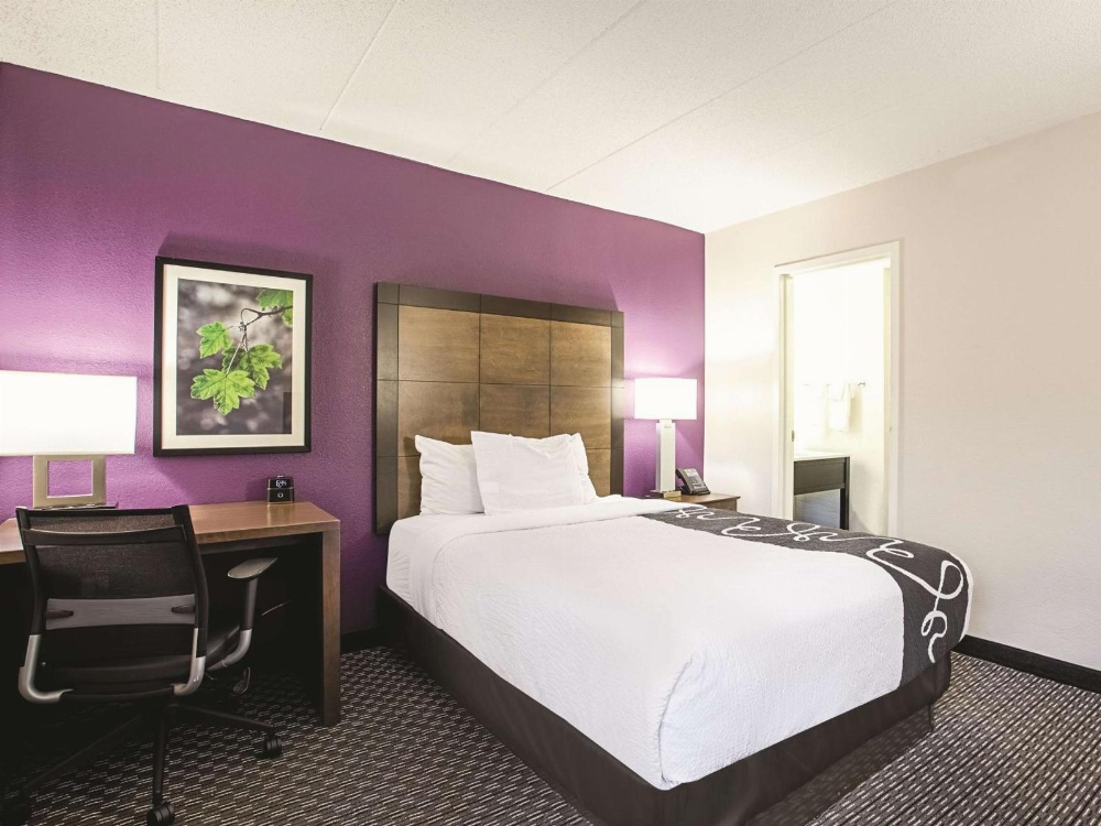 La Quinta Inn & Suites by Wyndham Baltimore N/White Marsh